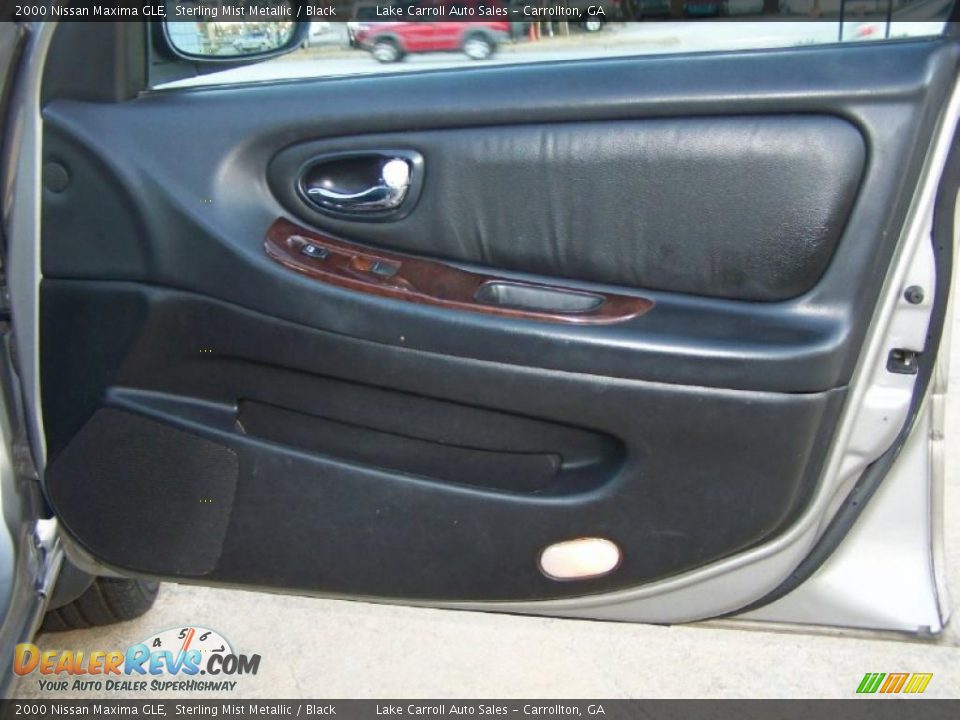 2000 Nissan Maxima GLE Sterling Mist Metallic / Black Photo #30