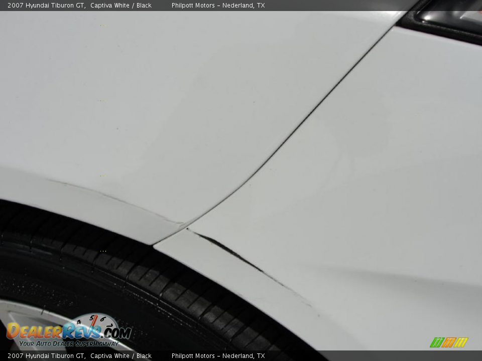 2007 Hyundai Tiburon GT Captiva White / Black Photo #18