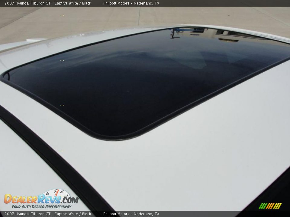 2007 Hyundai Tiburon GT Captiva White / Black Photo #22