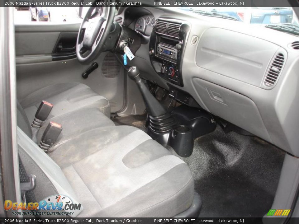 2006 Mazda B-Series Truck B2300 Regular Cab Dark Titanium / Graphite Photo #14
