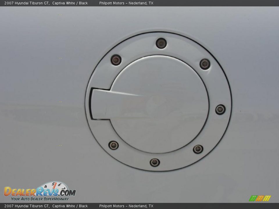 2007 Hyundai Tiburon GT Captiva White / Black Photo #26