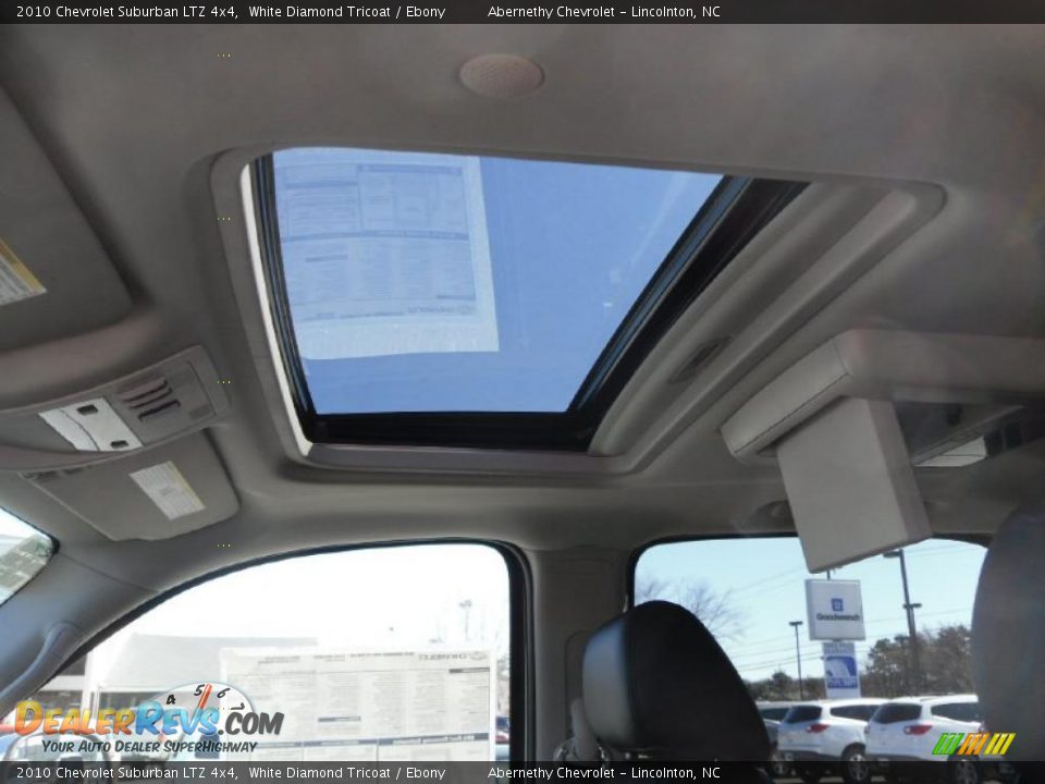 2010 Chevrolet Suburban LTZ 4x4 White Diamond Tricoat / Ebony Photo #13
