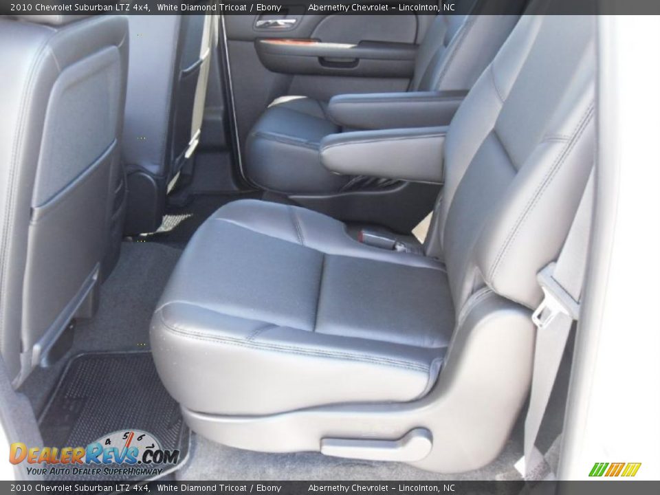 2010 Chevrolet Suburban LTZ 4x4 White Diamond Tricoat / Ebony Photo #14