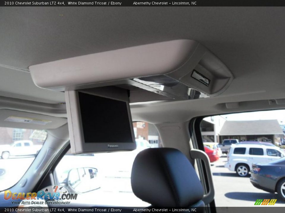 2010 Chevrolet Suburban LTZ 4x4 White Diamond Tricoat / Ebony Photo #15