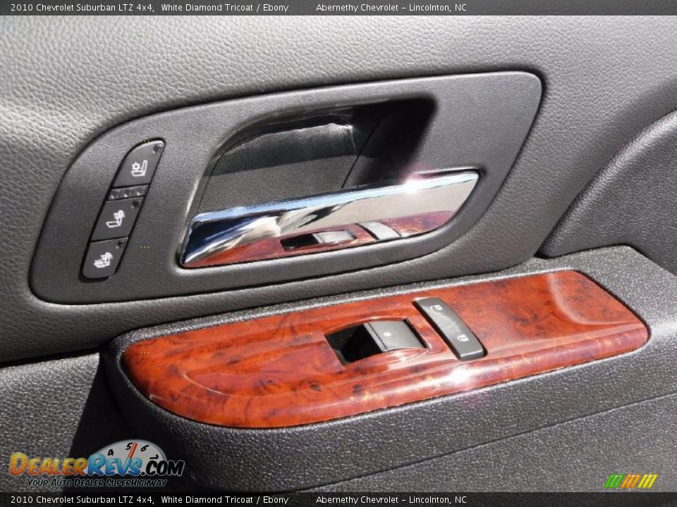 2010 Chevrolet Suburban LTZ 4x4 White Diamond Tricoat / Ebony Photo #23