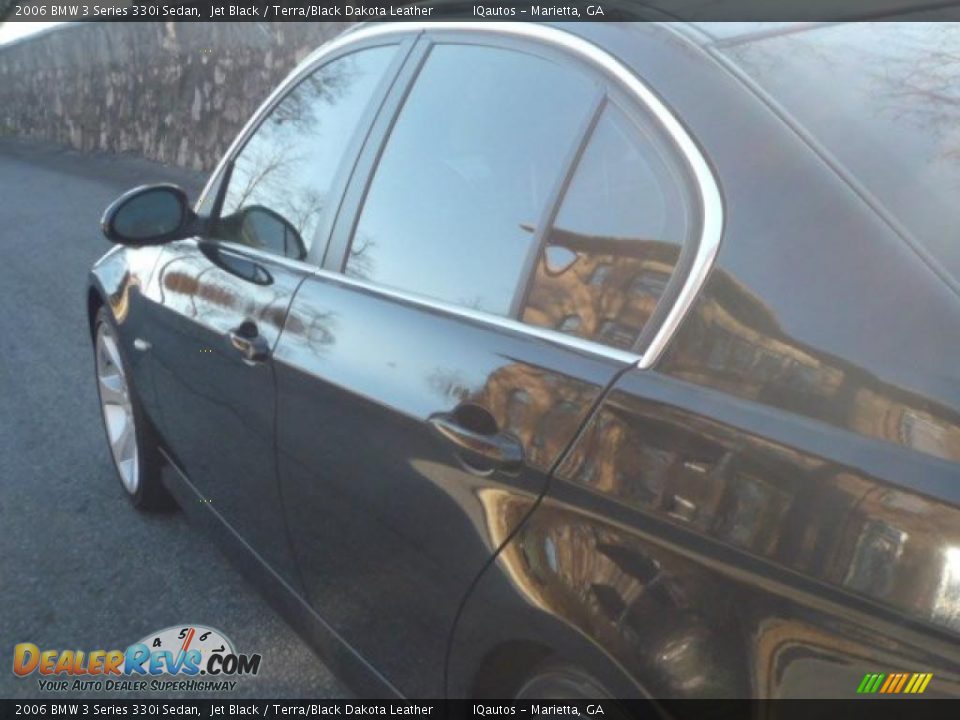 2006 BMW 3 Series 330i Sedan Jet Black / Terra/Black Dakota Leather Photo #18