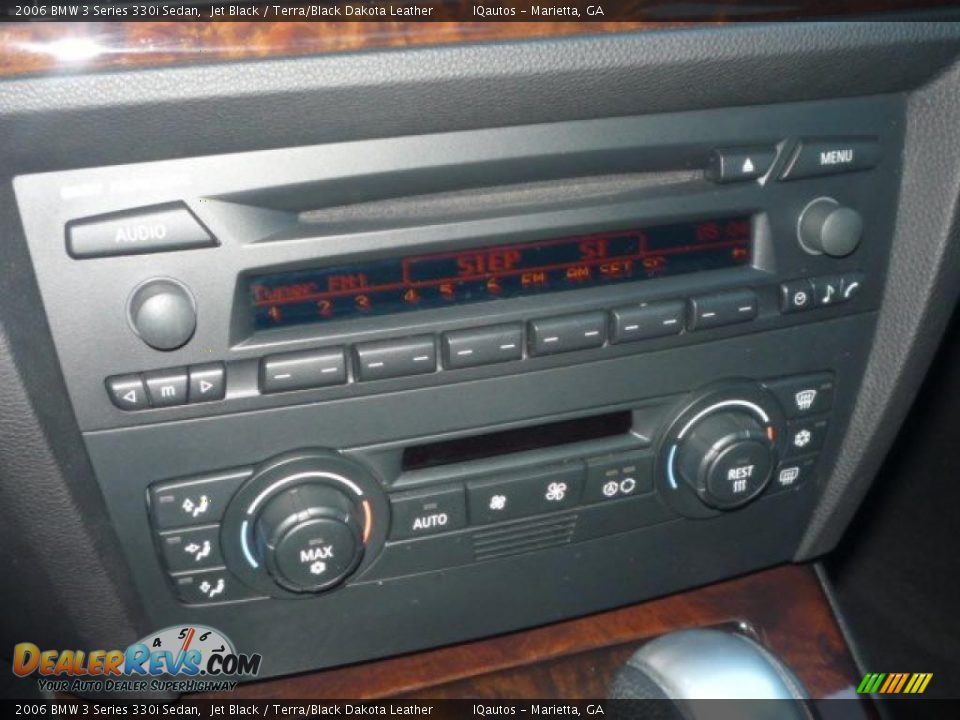 2006 BMW 3 Series 330i Sedan Jet Black / Terra/Black Dakota Leather Photo #20