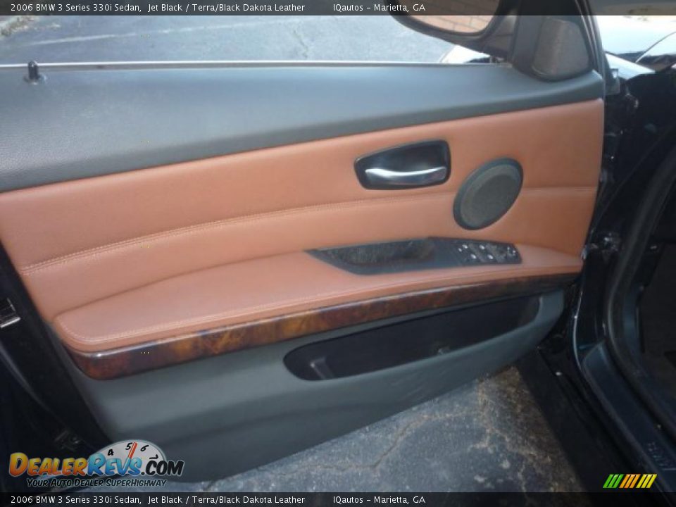 2006 BMW 3 Series 330i Sedan Jet Black / Terra/Black Dakota Leather Photo #22