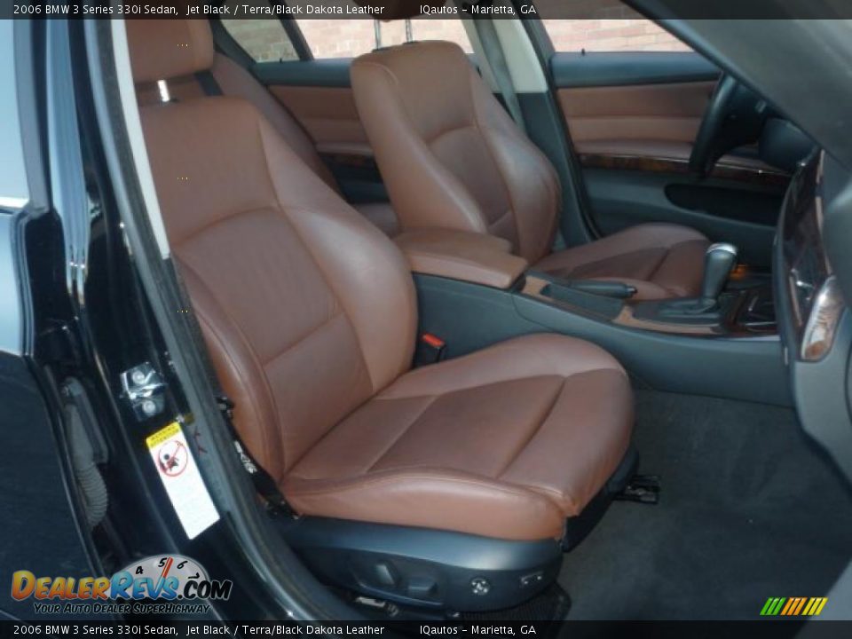2006 BMW 3 Series 330i Sedan Jet Black / Terra/Black Dakota Leather Photo #24