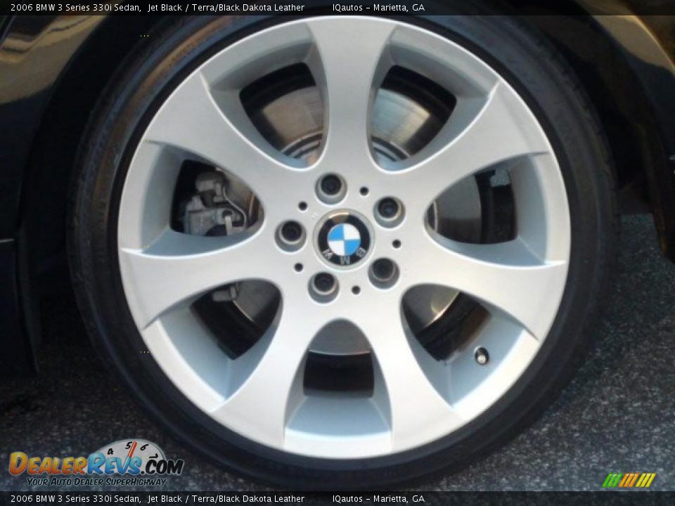2006 BMW 3 Series 330i Sedan Jet Black / Terra/Black Dakota Leather Photo #30