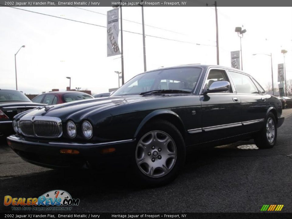 2002 Jaguar XJ Vanden Plas Emerald Metallic / Ivory Photo #1