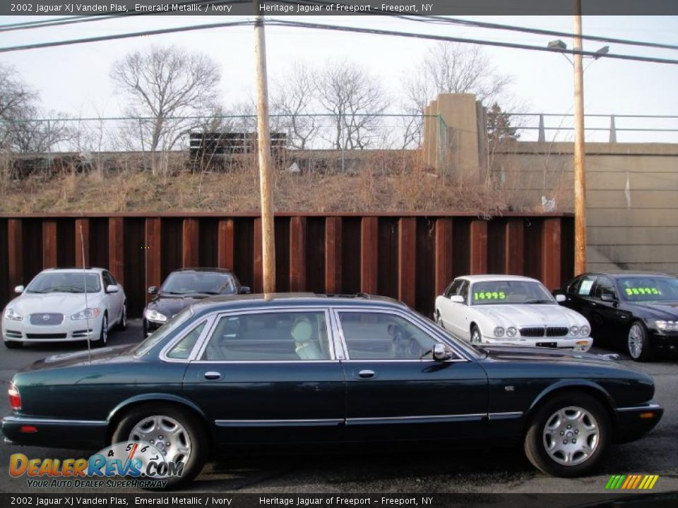 2002 Jaguar XJ Vanden Plas Emerald Metallic / Ivory Photo #7