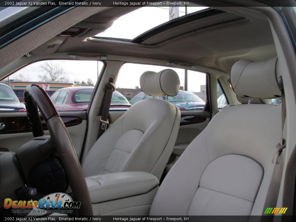 2002 Jaguar XJ Vanden Plas Emerald Metallic / Ivory Photo #12
