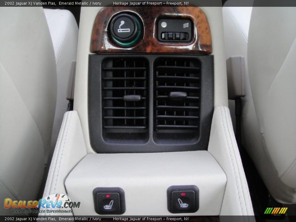 2002 Jaguar XJ Vanden Plas Emerald Metallic / Ivory Photo #18