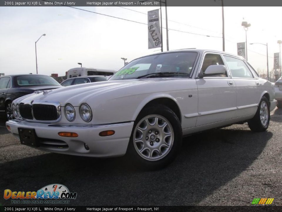 2001 Jaguar XJ XJ8 L White Onyx / Ivory Photo #1