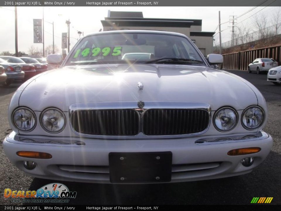 2001 Jaguar XJ XJ8 L White Onyx / Ivory Photo #2