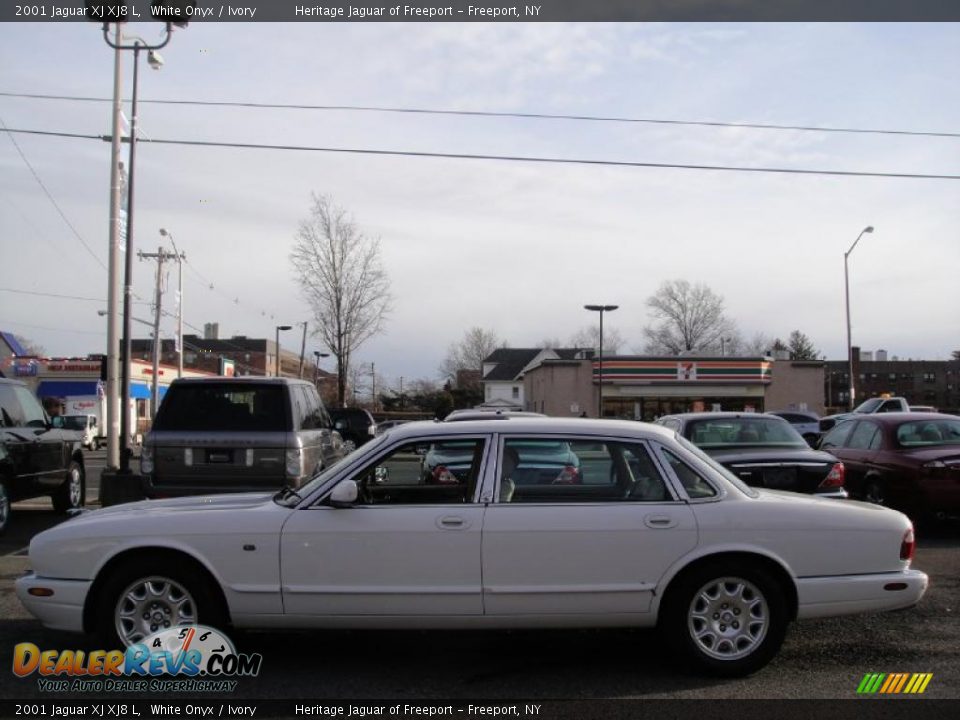 2001 Jaguar XJ XJ8 L White Onyx / Ivory Photo #3