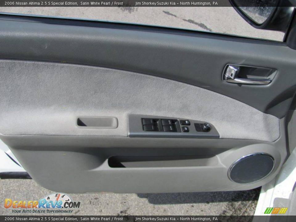 2006 Nissan Altima 2.5 S Special Edition Satin White Pearl / Frost Photo #10