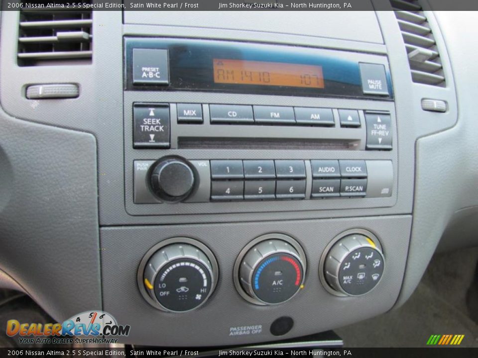 2006 Nissan Altima 2.5 S Special Edition Satin White Pearl / Frost Photo #13