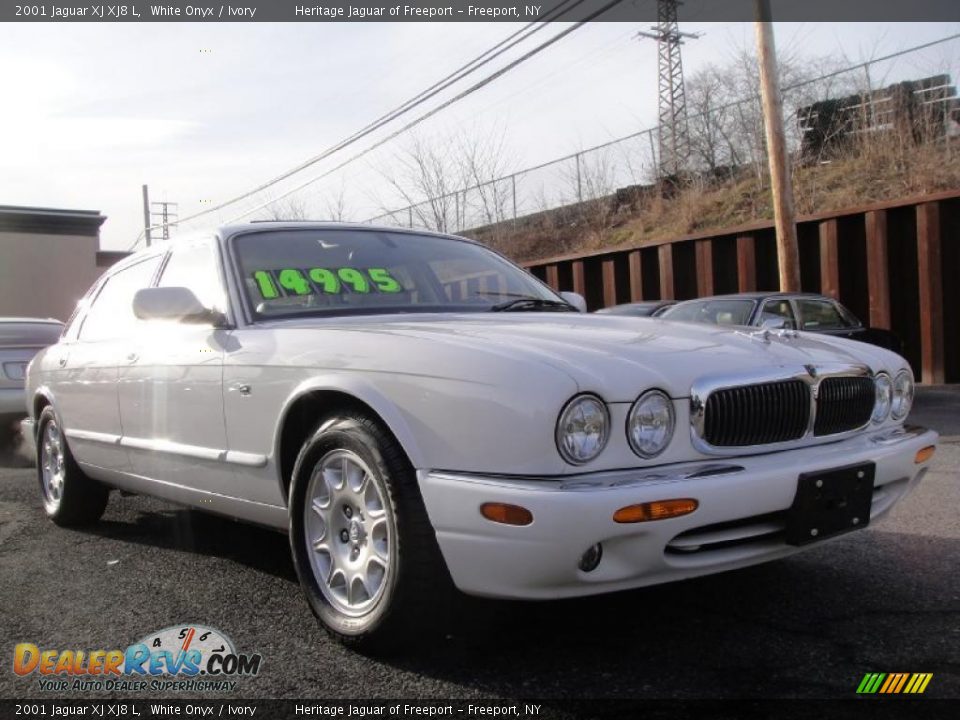 2001 Jaguar XJ XJ8 L White Onyx / Ivory Photo #8