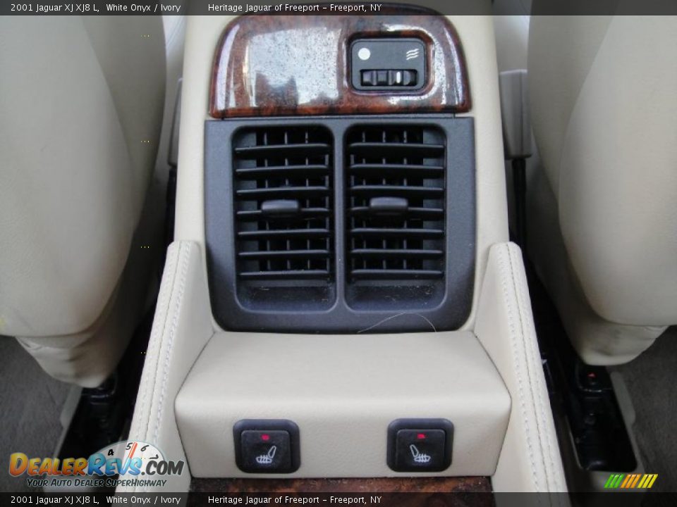 2001 Jaguar XJ XJ8 L White Onyx / Ivory Photo #19