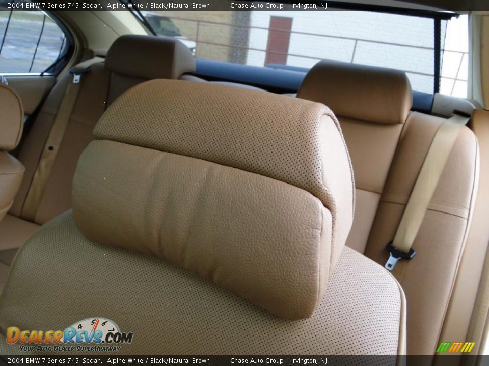 2004 BMW 7 Series 745i Sedan Alpine White / Black/Natural Brown Photo #33