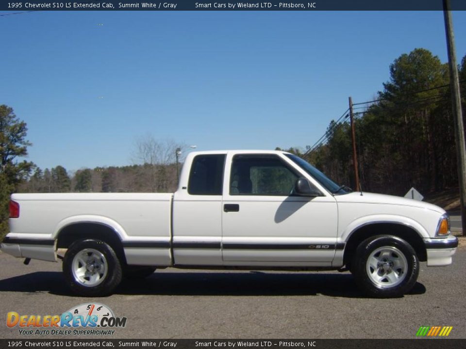 1995 Chevrolet S10 LS Extended Cab Summit White / Gray Photo #1