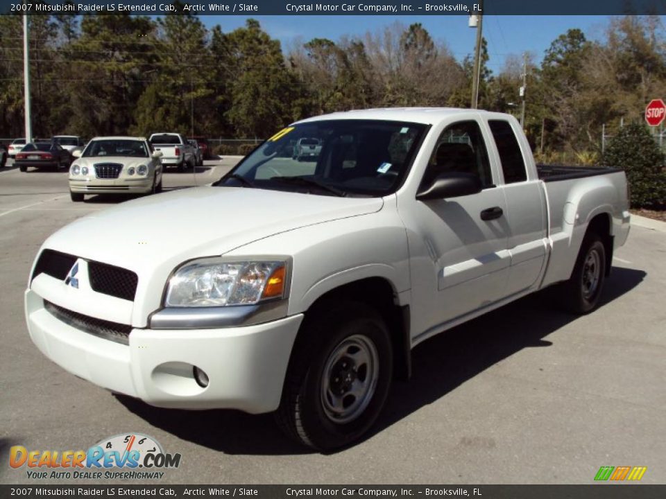2007 Mitsubishi Raider LS Extended Cab Arctic White / Slate Photo #1