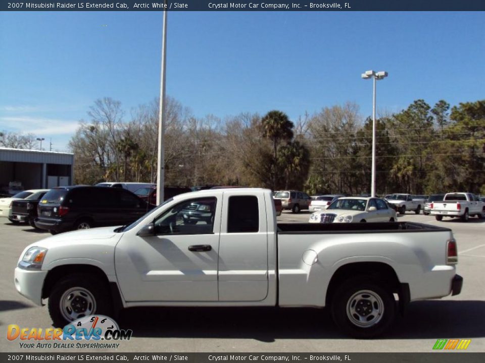 2007 Mitsubishi Raider LS Extended Cab Arctic White / Slate Photo #2