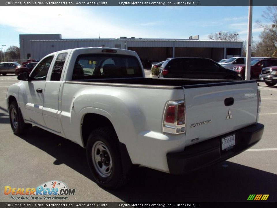 2007 Mitsubishi Raider LS Extended Cab Arctic White / Slate Photo #3