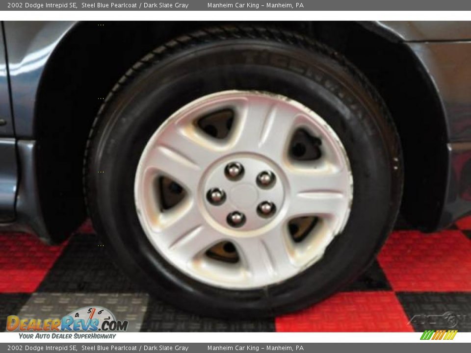 2002 Dodge Intrepid SE Steel Blue Pearlcoat / Dark Slate Gray Photo #17
