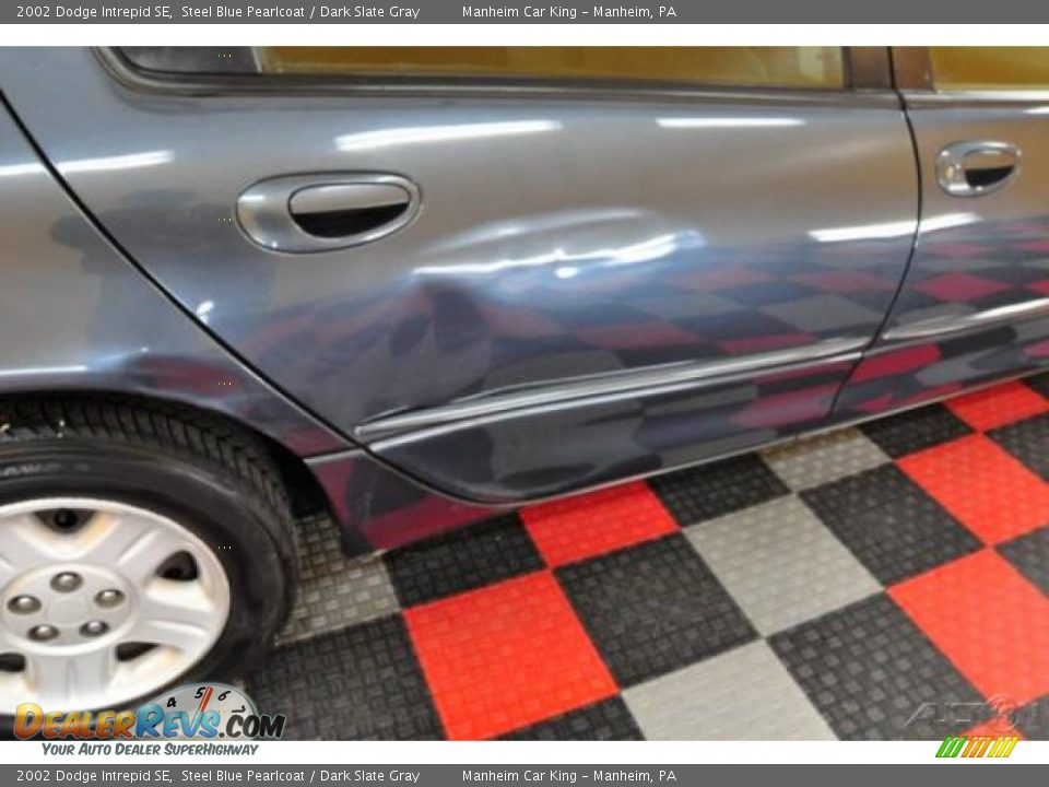 2002 Dodge Intrepid SE Steel Blue Pearlcoat / Dark Slate Gray Photo #20