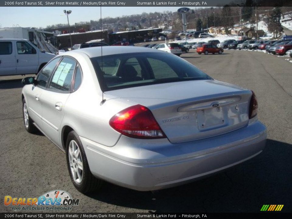 2006 Ford Taurus SE Silver Frost Metallic / Medium/Dark Flint Grey Photo #5