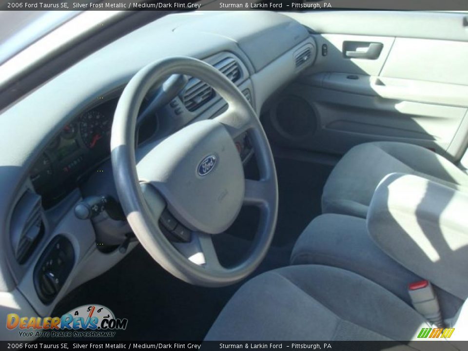 2006 Ford Taurus SE Silver Frost Metallic / Medium/Dark Flint Grey Photo #15