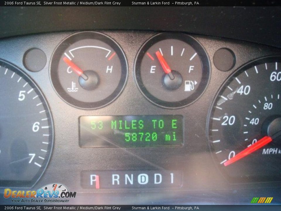 2006 Ford Taurus SE Silver Frost Metallic / Medium/Dark Flint Grey Photo #20