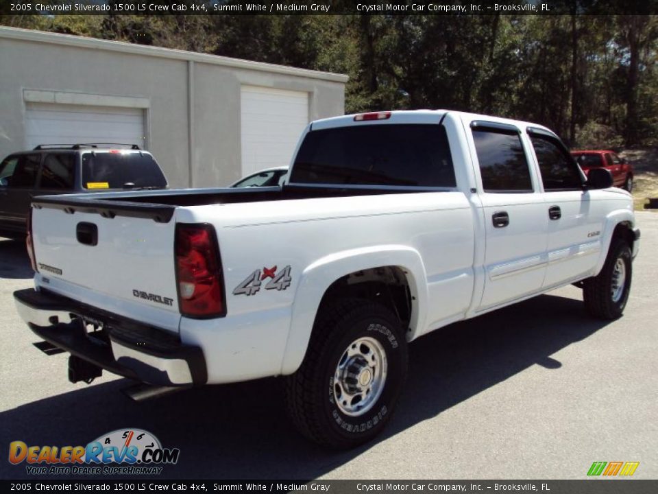 2005 Chevrolet Silverado 1500 LS Crew Cab 4x4 Summit White / Medium Gray Photo #8