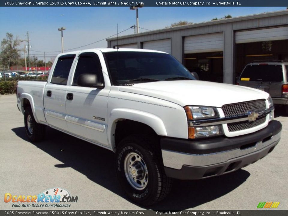 2005 Chevrolet Silverado 1500 LS Crew Cab 4x4 Summit White / Medium Gray Photo #10