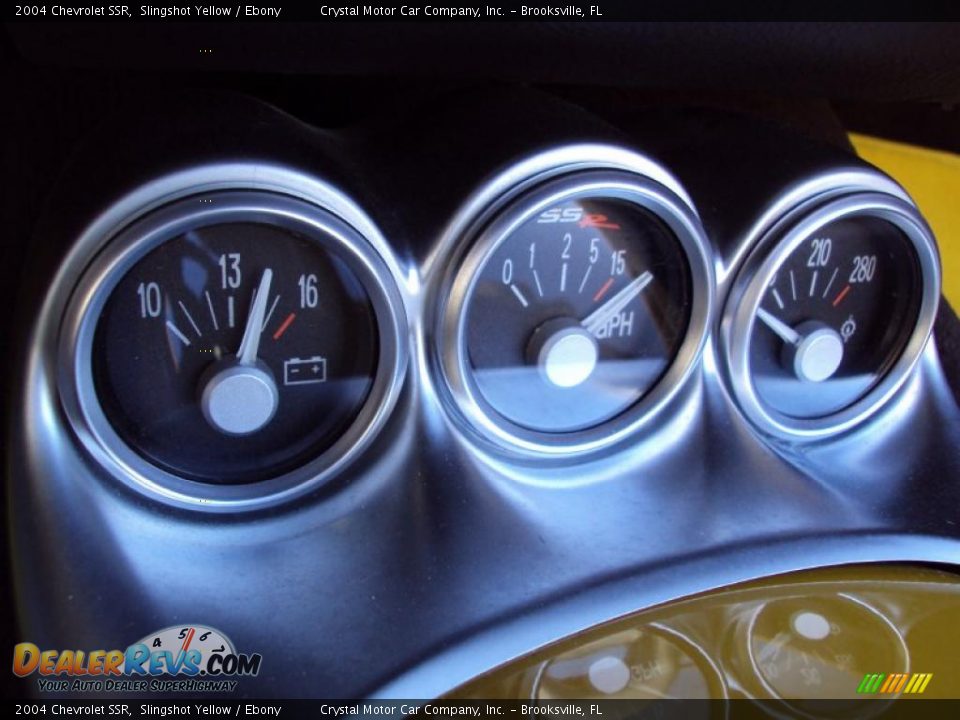 2004 Chevrolet SSR Slingshot Yellow / Ebony Photo #20