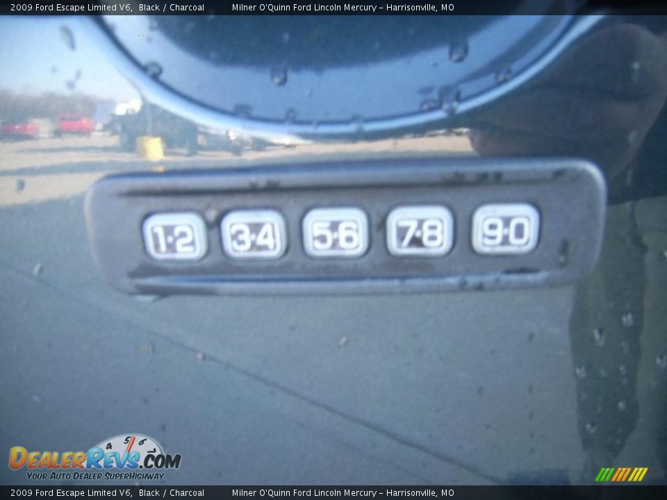 2009 Ford Escape Limited V6 Black / Charcoal Photo #10