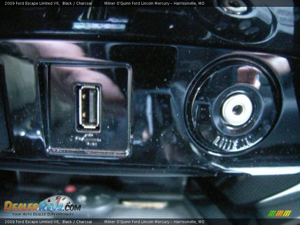2009 Ford Escape Limited V6 Black / Charcoal Photo #26