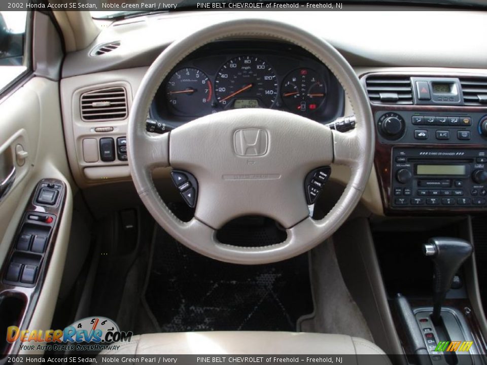 2002 Honda Accord SE Sedan Noble Green Pearl / Ivory Photo #15