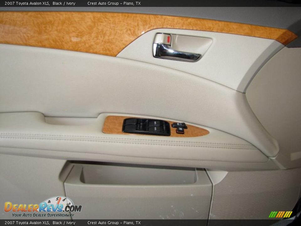 2007 Toyota Avalon XLS Black / Ivory Photo #12