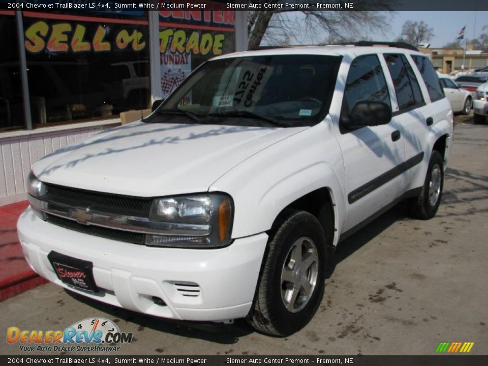 2004 Chevrolet TrailBlazer LS 4x4 Summit White / Medium Pewter Photo #3