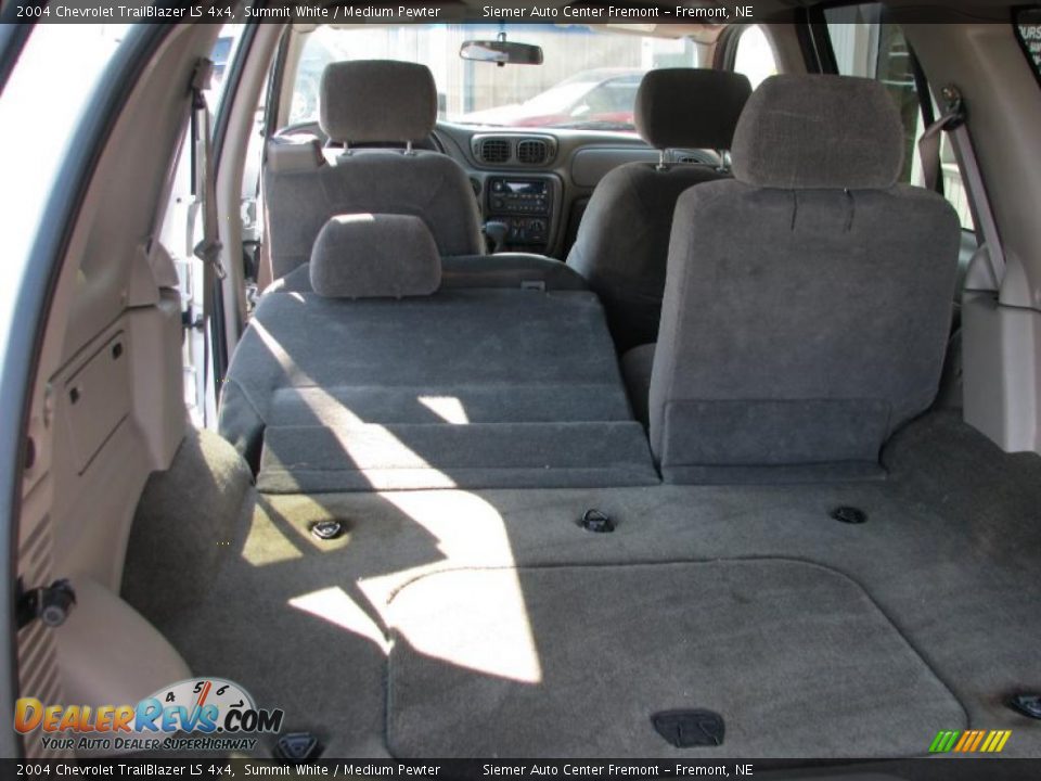 2004 Chevrolet TrailBlazer LS 4x4 Summit White / Medium Pewter Photo #14