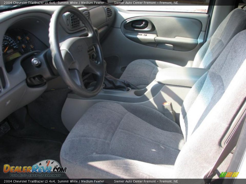 2004 Chevrolet TrailBlazer LS 4x4 Summit White / Medium Pewter Photo #18