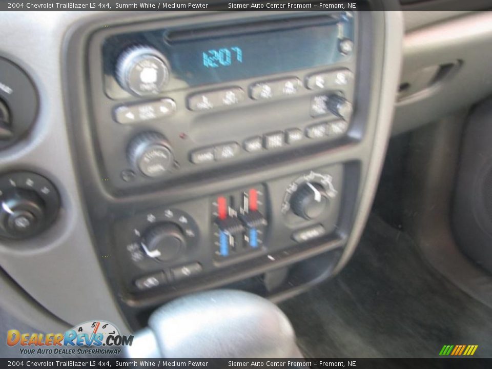 2004 Chevrolet TrailBlazer LS 4x4 Summit White / Medium Pewter Photo #21