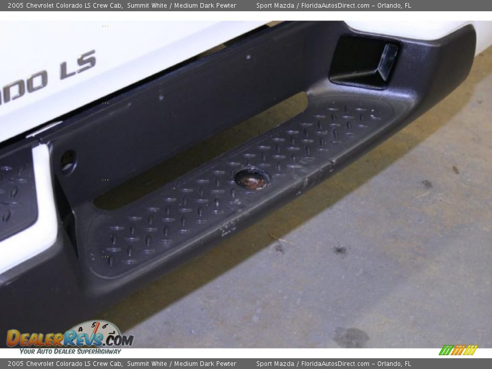 2005 Chevrolet Colorado LS Crew Cab Summit White / Medium Dark Pewter Photo #13