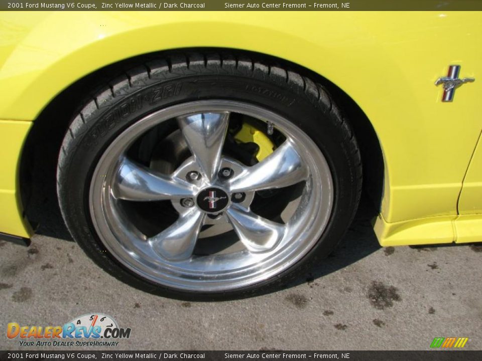 2001 Ford Mustang V6 Coupe Zinc Yellow Metallic / Dark Charcoal Photo #2