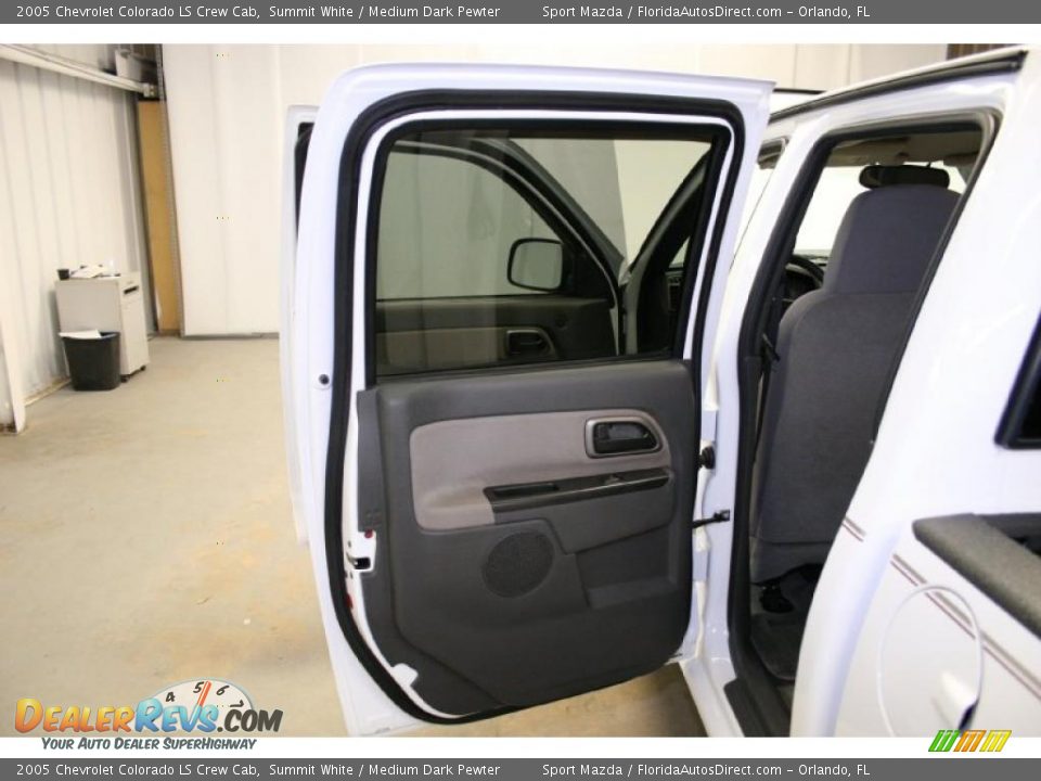 2005 Chevrolet Colorado LS Crew Cab Summit White / Medium Dark Pewter Photo #25