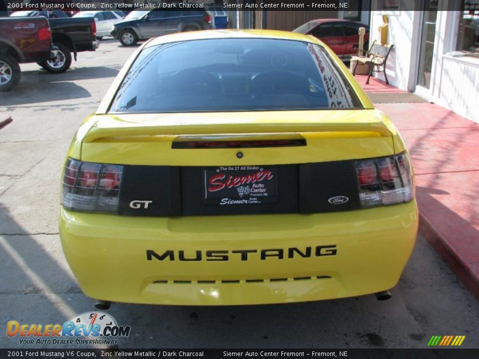 2001 Ford Mustang V6 Coupe Zinc Yellow Metallic / Dark Charcoal Photo #7